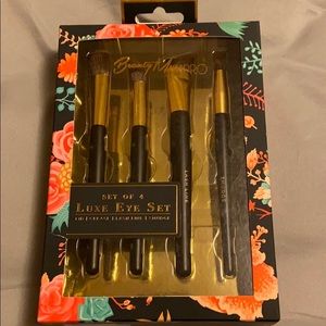 Makeup Brushes